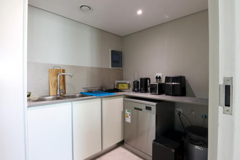 2 Bedroom Property for Sale in Bloubergstrand Western Cape